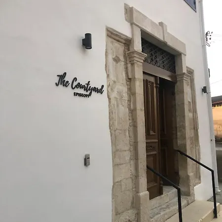 The Courtyard Episkopi Case de vacanță *