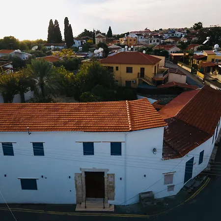 別荘 The Courtyard Episkopi