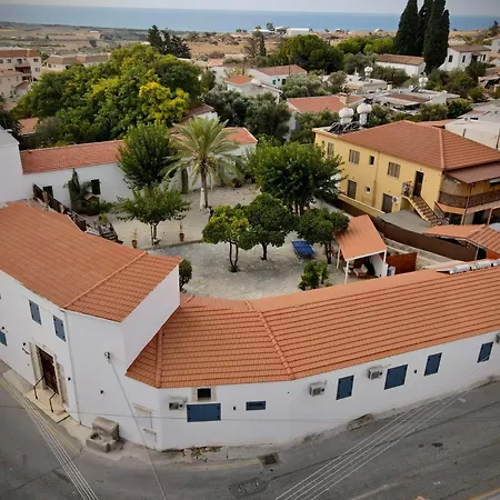 The Courtyard Episkopi Episkopi (Limassol)