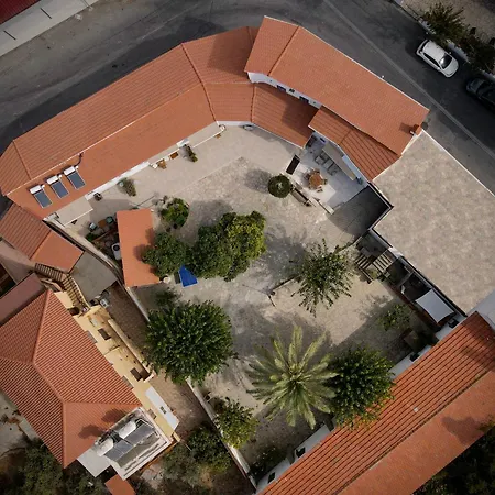 The Courtyard Episkopi * Episkopi (Limassol)
