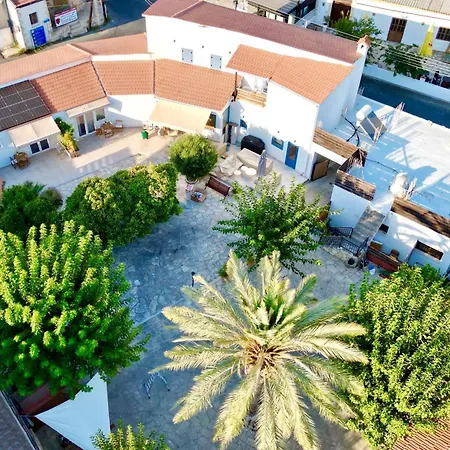 The Courtyard Episkopi Episkopi (Limassol)